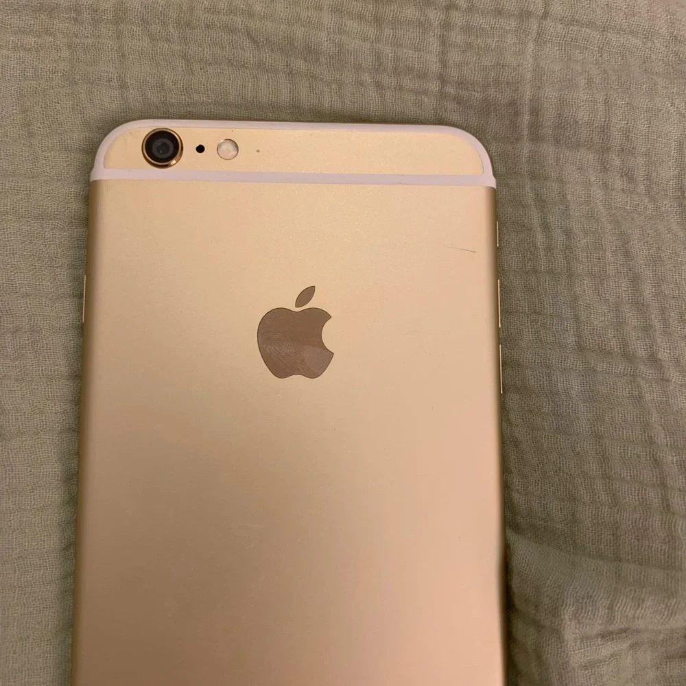 iPhone 6 Plus 64gb - FOR PARTS ONLY